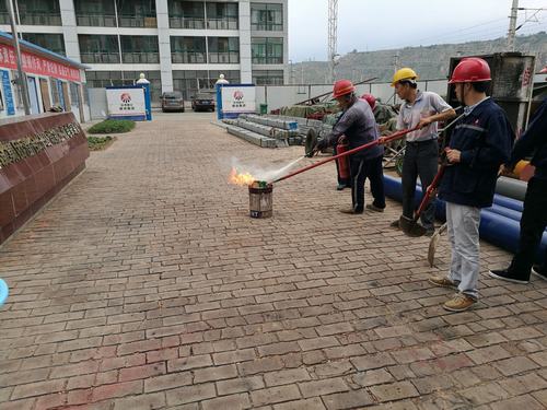 澄合分公司安装三队消防演练很“火热”