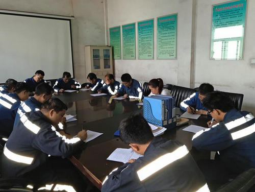 洗选煤运营公司洗煤厂党支部:用心学 切实做 让“两学一做”见成效