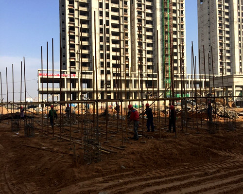 大秦置业公司全力以赴力保神南华府二期如期完工