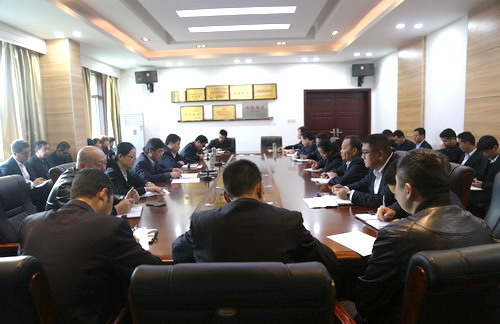 鼓干劲  转作风 全力追赶超越