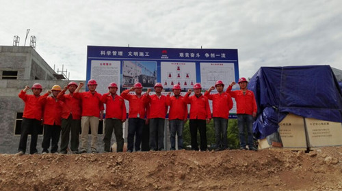 天工公司安装一部追赶超越蹄急步稳