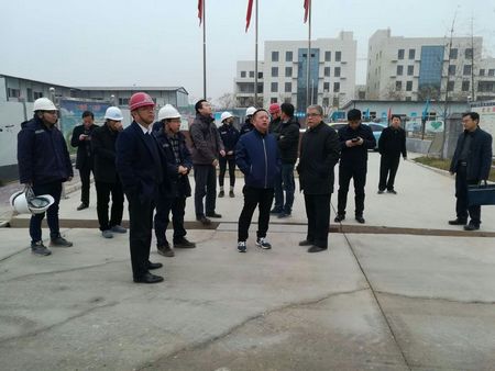 陕煤技术研究院院长闵小建一行莅临天工公司土建十五施工现场检查指导工作