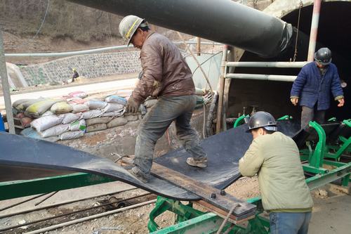 矿建二公司冶坪项目皮带下放小记