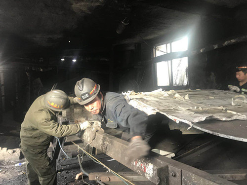 机电安装公司：满满冬日情  慰问暖人心