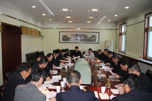 铜煤公司上下积极学习贯彻建设集团《2018版制度汇编》