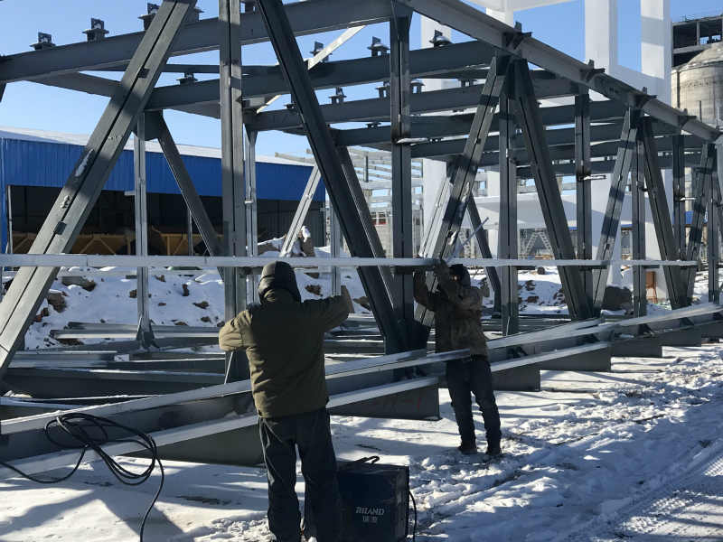 迎寒而上,项目建设无冬天