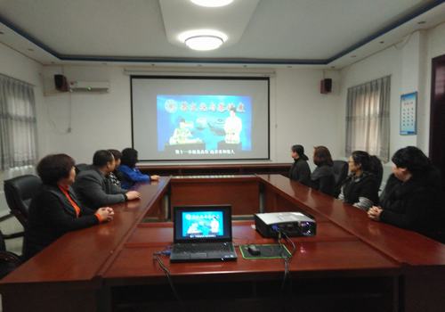 设备租赁中心女职工欢度“三八”妇女节