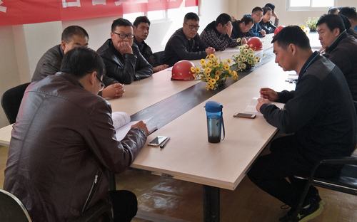 铜煤公司基层党支部开展“清明祭英烈”教育学习活动