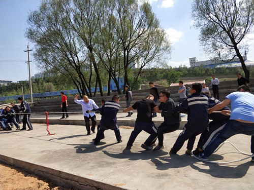 洗选煤柠条塔运营项目部开展庆“五一”活动