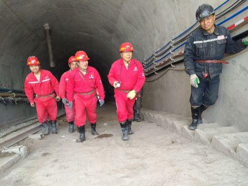 矿建二公司冶平项目部安全攻坚在行动