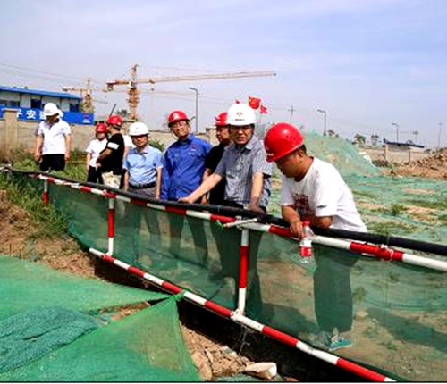 侯本英一行深入西安片区施工现场检查指导工作