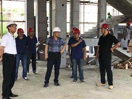 王明智深入陕煤建设汉中公司吴堡横沟温泉项目施工现场检查指导工作