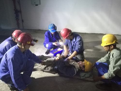 陕煤建设韩城分公司安装一项目部触电事故应急演练效果好