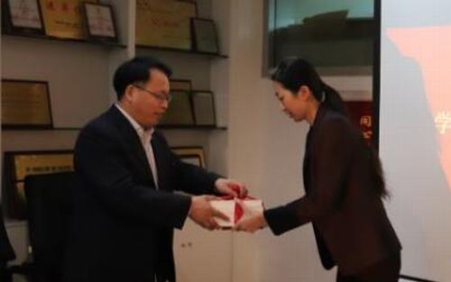 这个“生日”不一样