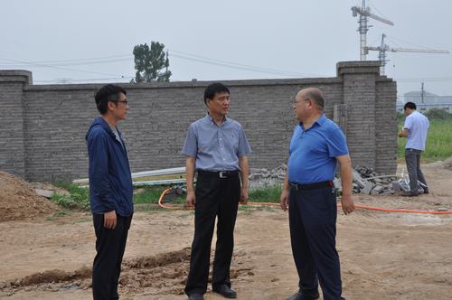 陕煤建设领导侯本英深入“和园”项目检查指导工作