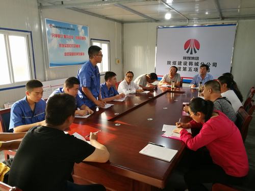 陕煤建设韩城分公司土建五项目部“三道菜”迎接新入职大学生