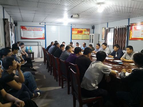 陕煤建设矿建二公司冶坪项目部:誓师大会提气势 劳动竞赛揭序章