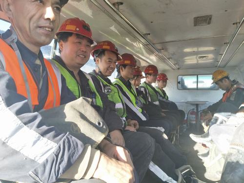 陕煤建设:“安全小马甲” 提高辨识保安全