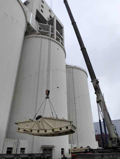 陕煤建设机电安装公司曹家滩项目部顺利完成设备安装节点任务