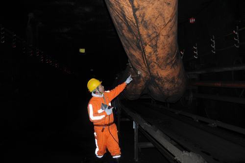 不忘初心不断奋斗  在“掘进铁军”道路上不断前行