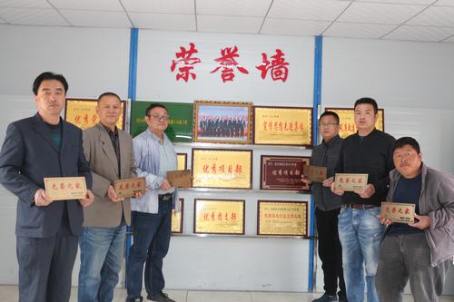 致敬民族最闪亮的坐标