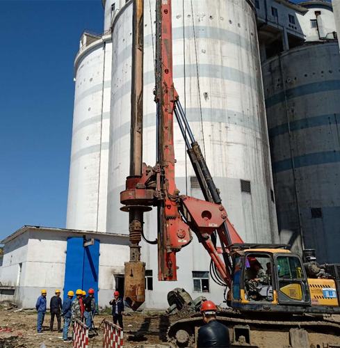 陕煤建设韩城分公司新建产品仓栈桥及转载点工程首桩开钻正式破土动工