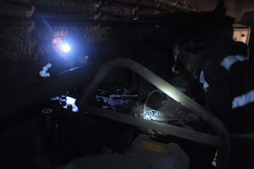 陕煤建设掘进公司:北翼1-2煤胶运大巷顺利开工