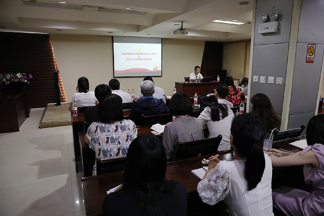 陕煤建设路桥分公司开展十九大精神理论宣讲活动
