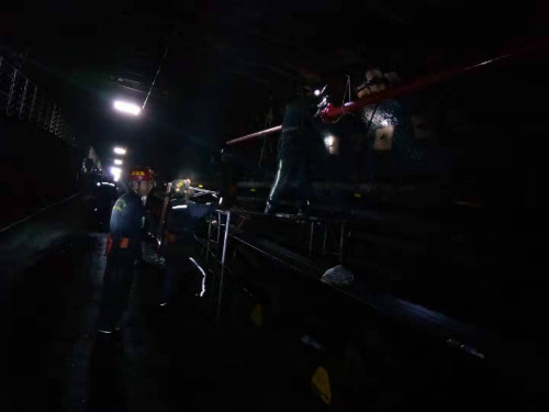 陕煤建设机电安装公司建庄项目部首次承建远距离供液管路安装工程