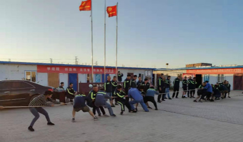 陕煤建设机电安装公司曹家滩项目部拔河比赛丰富职工文化活动