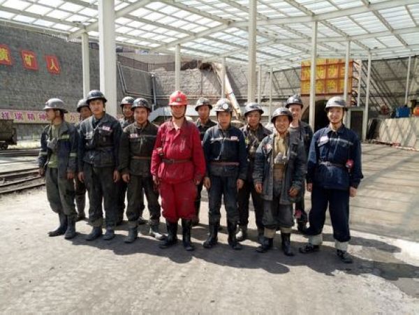 陕煤建设天工公司施工的黄陵矿业瑞能煤业109工作面切眼顺利贯通