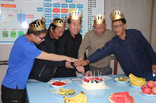 陕煤建设机电安装公司服务职工实打实