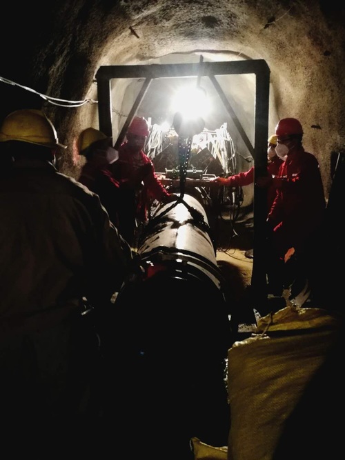 陕煤建设路桥分公司大干快进抢工期