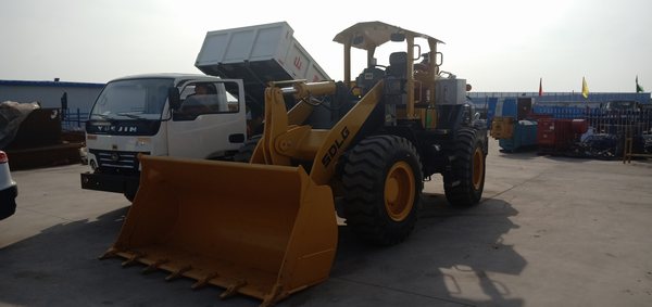 陕煤建设掘进公司：防爆车辆到场投入使用促收尾工程加速