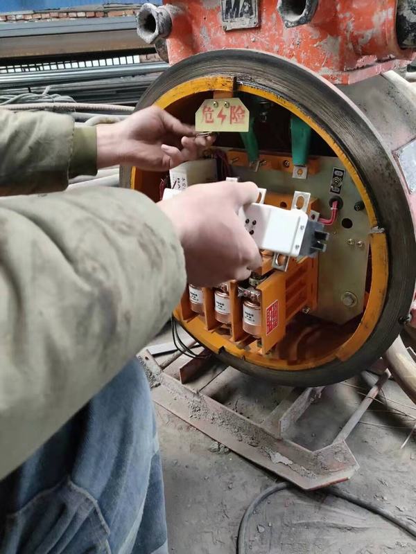 陕煤建设矿建二公司落后设备退出历史舞台