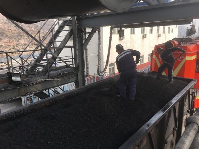 陕煤建设洗选煤运营公司柠条塔运营项目部月发运量创历史新高