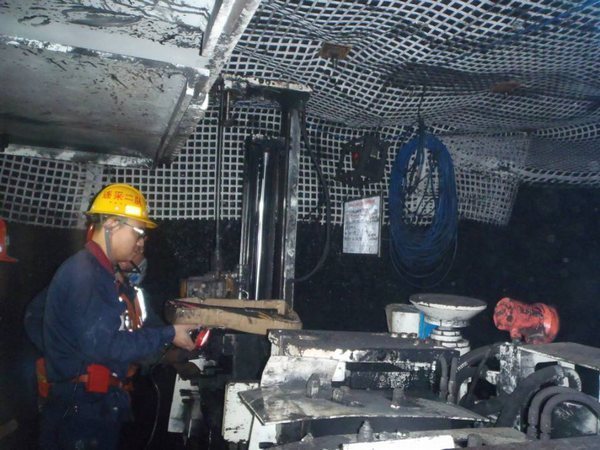 陕煤建设掘进公司：“笨铁疙瘩”带来的工艺升级