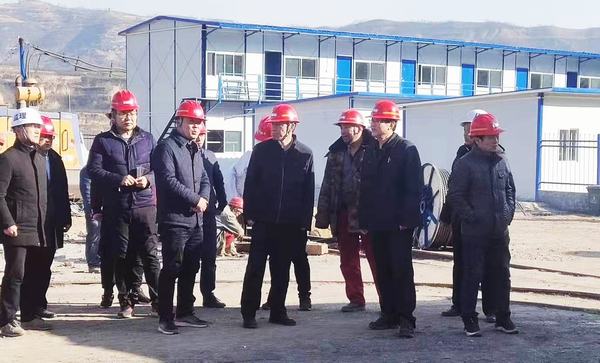 韩城矿业领导莅临陕煤建设矿建二公司王峰项目部检查指导工作