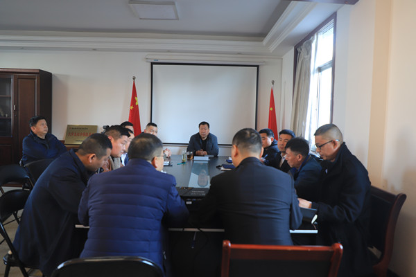 集体“找茬” “问诊”施策