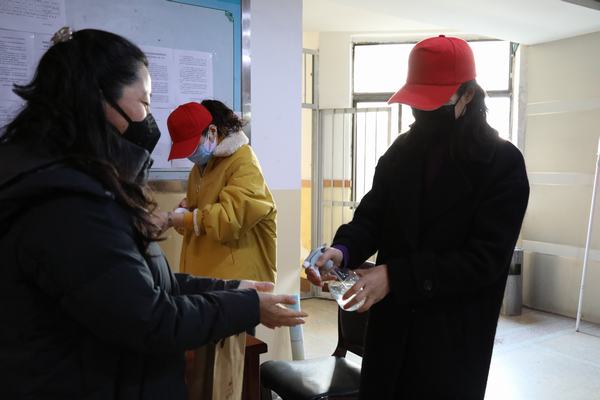 陕煤建设韩城分公司积极开展“防控疫情  爱在三月”青年志愿者服务活动