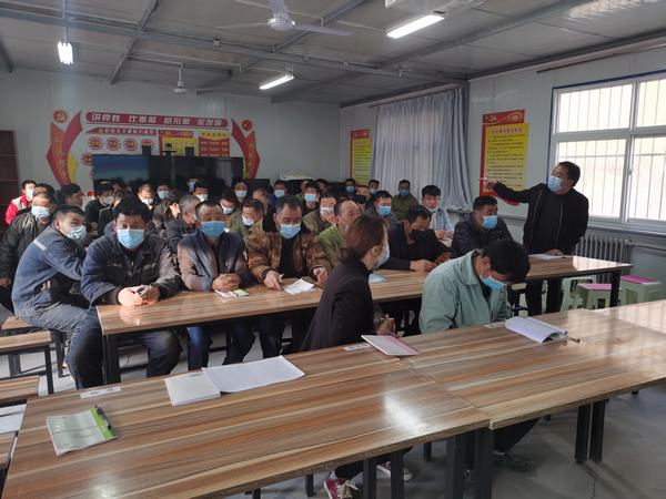 陕煤建设矿建二公司车村项目部扎实推进“学法规、抓落实、强管理”活动