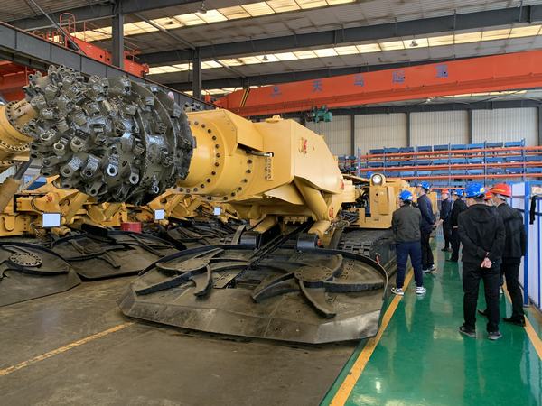 陕煤建设设备租赁中心至中科唯实验收实现设备维修高质量