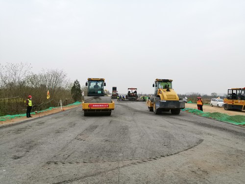 陕煤建设路桥分公司“三键”连弹盯紧半年目标 做“文章”