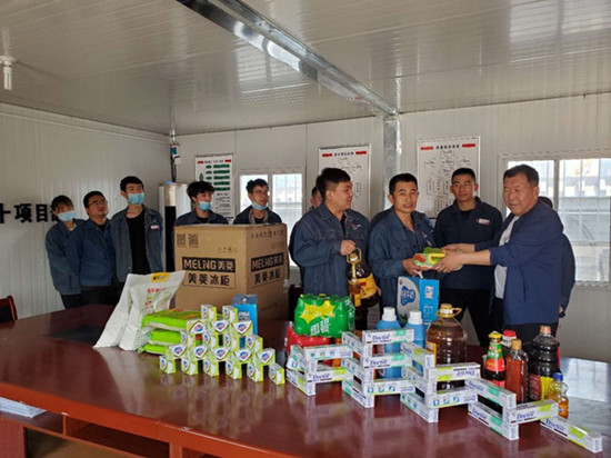 节日送祝福 慰问鼓干劲