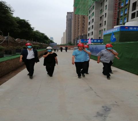 铜川公司蓝山水岸工程顺利通过市级文明工地验收