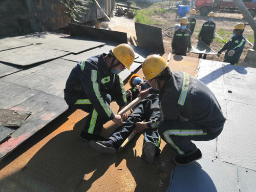 陕煤建设机电安装公司彬长项目部：开展安全应急演练促生产