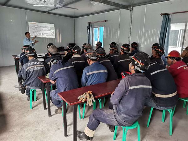陕煤建设矿建二公司：把习近平总书记关于安全生产重要论述带到班组去