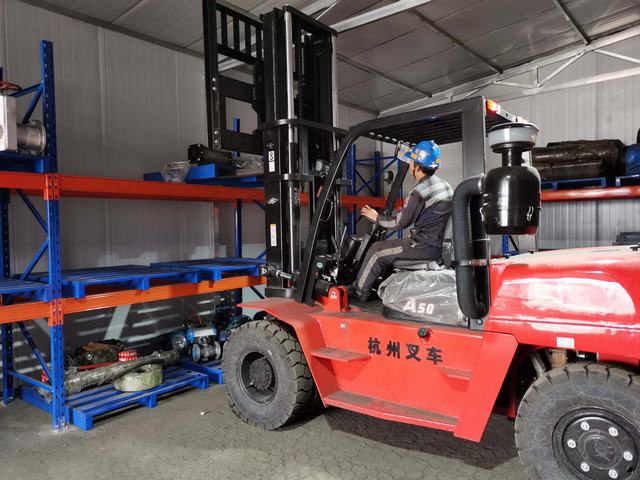 陕煤建设洗选煤运营公司红柳林洗煤厂项目部：库房大升级 工作提效率