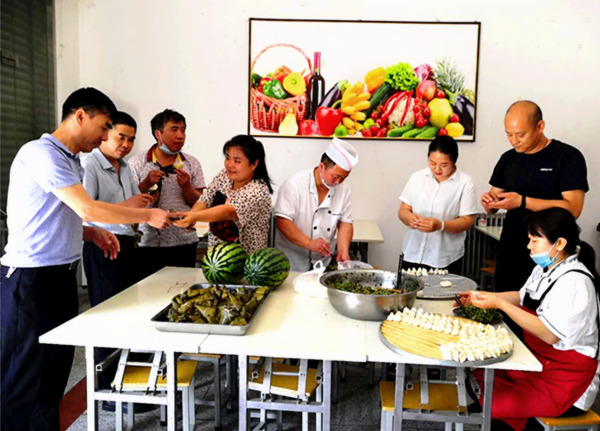 陕煤建设矿建三公司开展“端午粽飘香 温暖职工情”主题活动