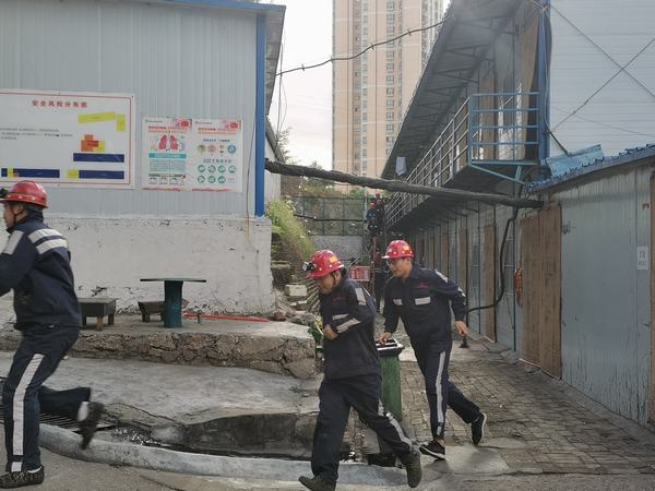 陕煤建设洗选煤运营公司柠条塔运营项目部:防洪责任重于泰山